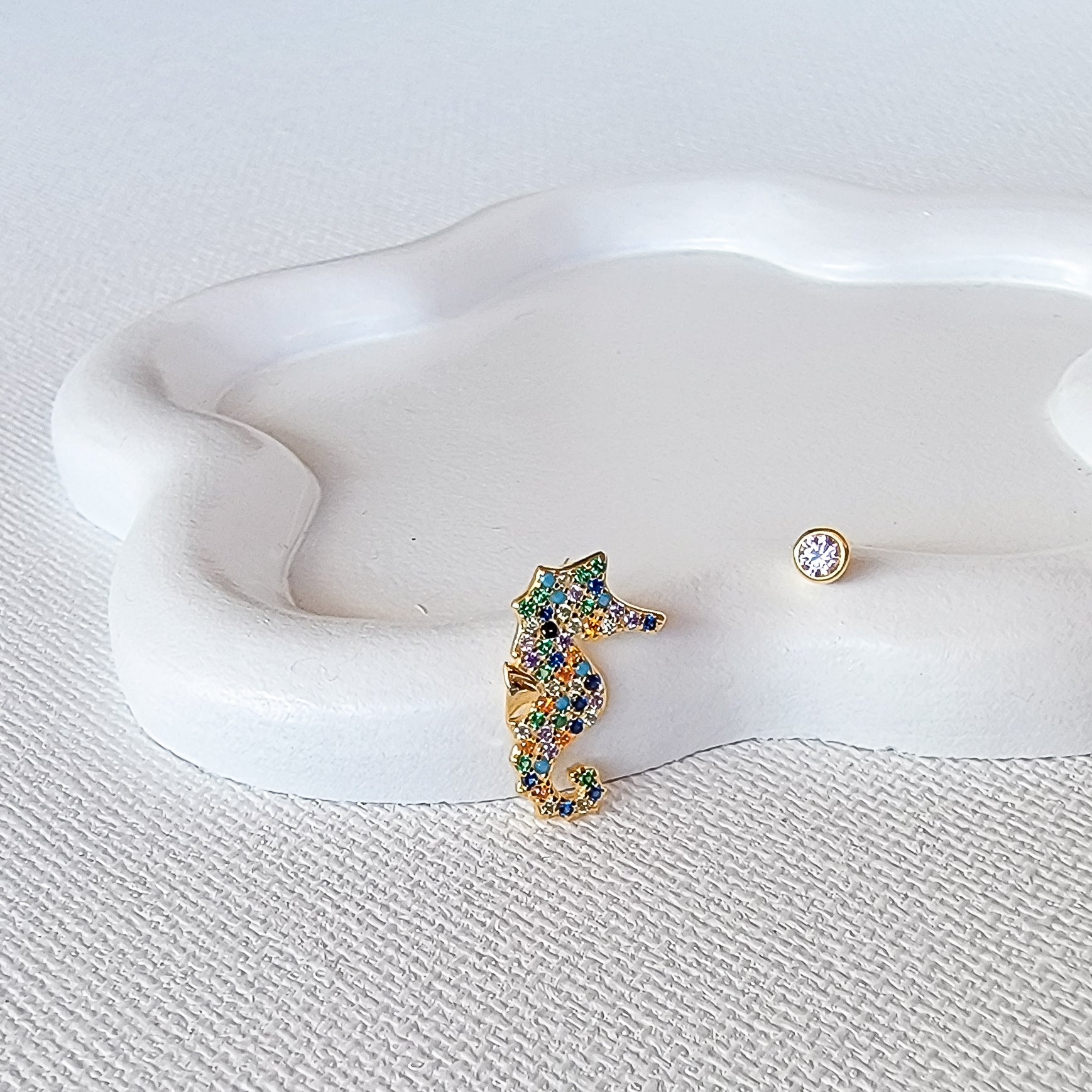 Seahorse Shimmer Studs