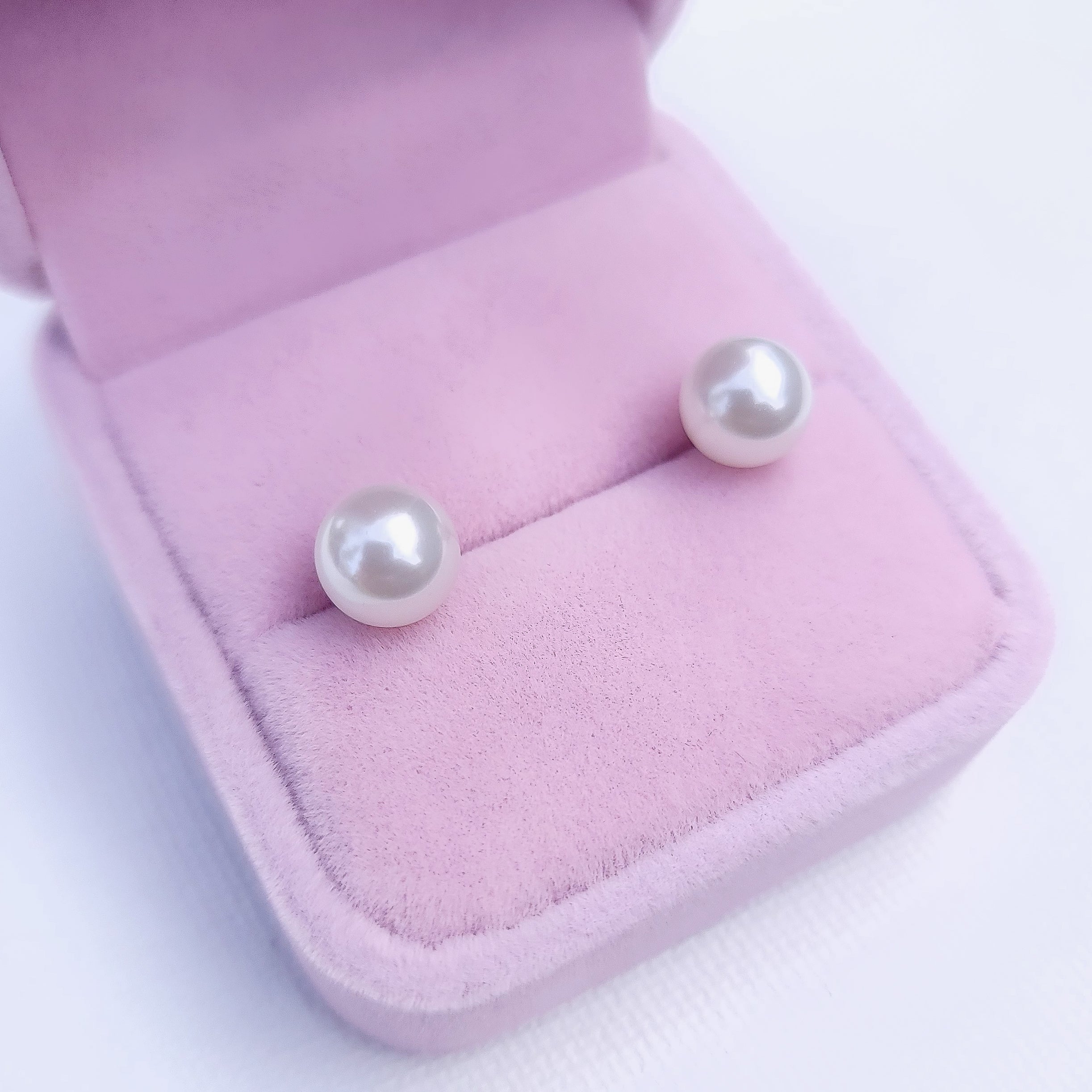 The Classic - Pearl Earrings