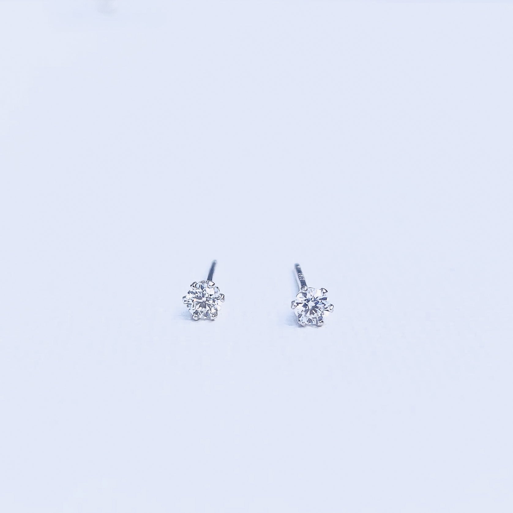 Moissanite Classic Stud Set