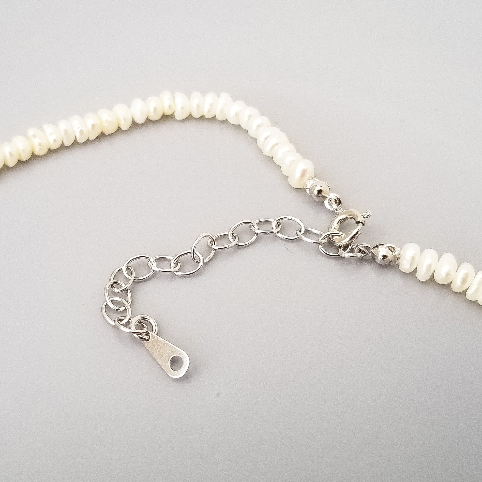 Uptown Twist Pearl Necklace