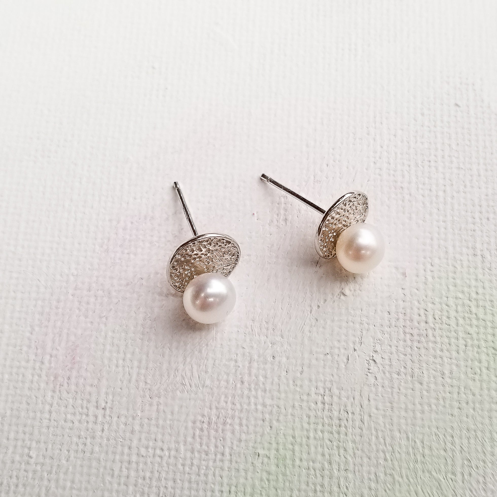 Carmen Pearl Stud Earrings